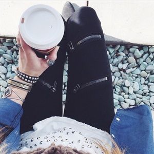 NWOT zipper skinny jeans